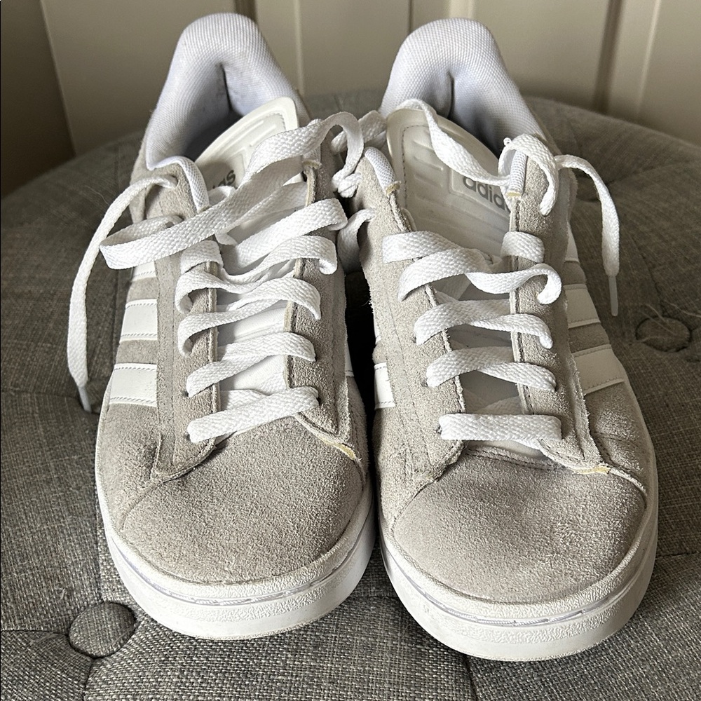 adidas Suede Low-Top Sneakers in Light Gray & White